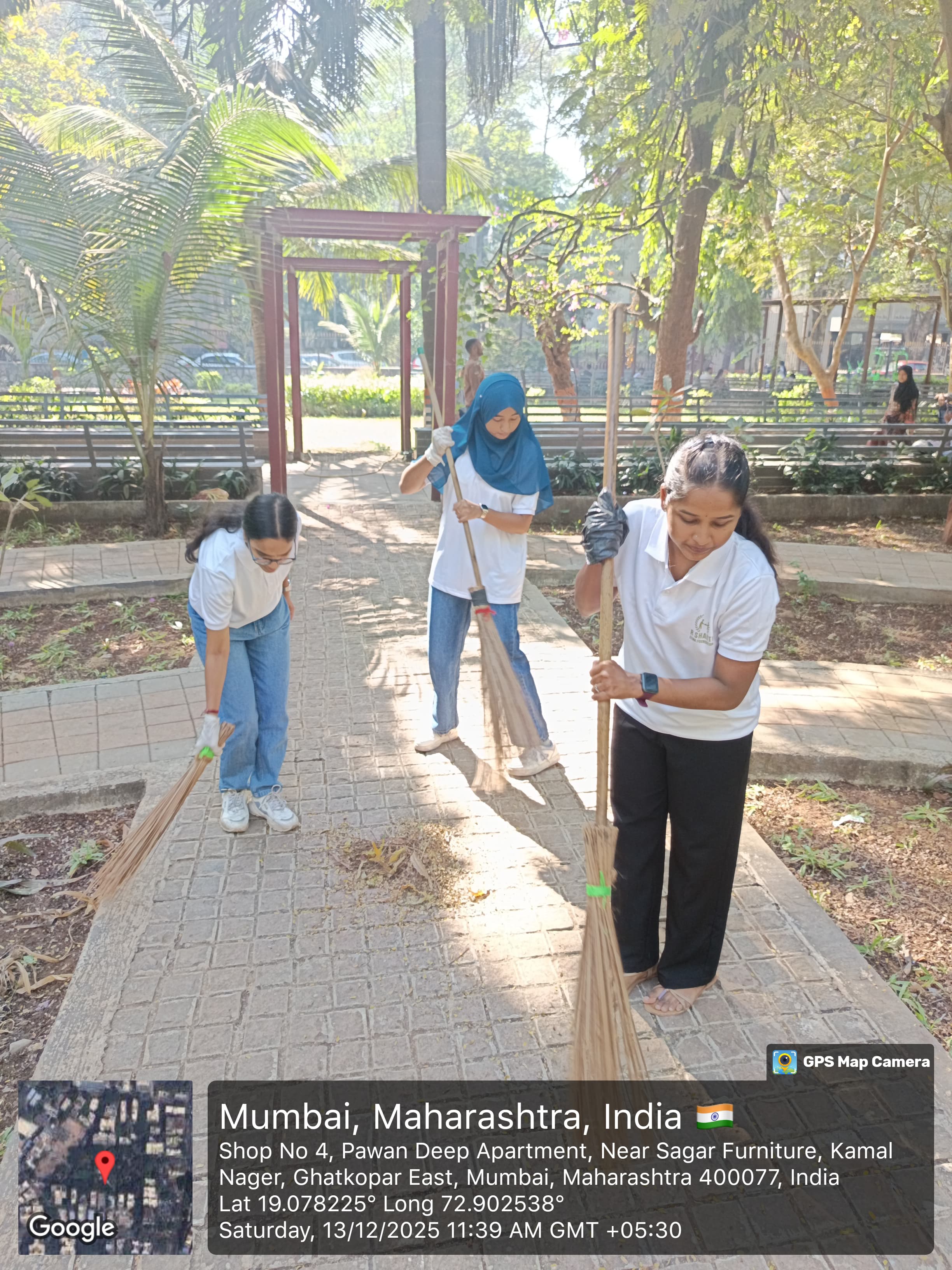 Park Cleaning Photo 2