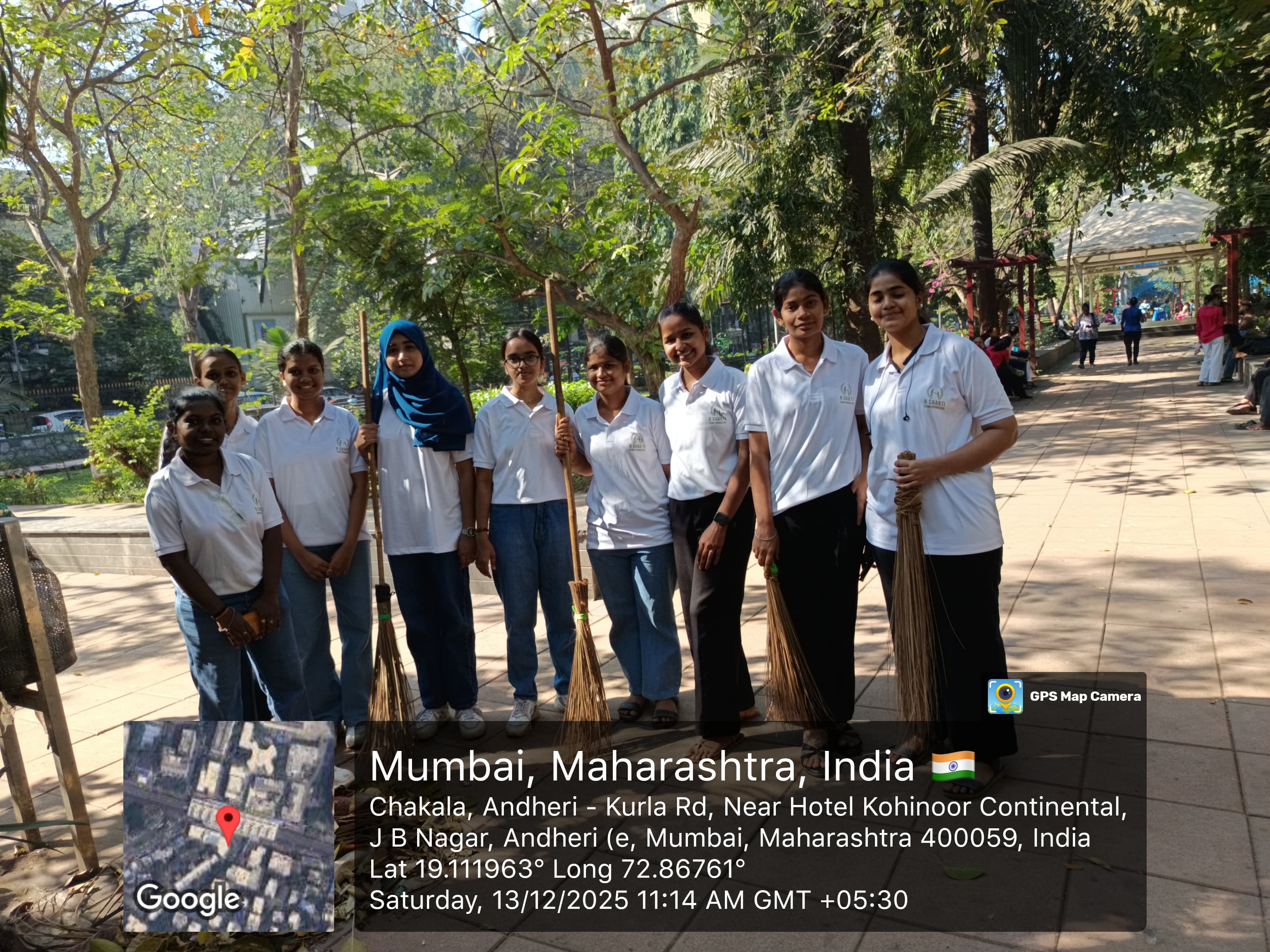 Park Cleaning Photo 16