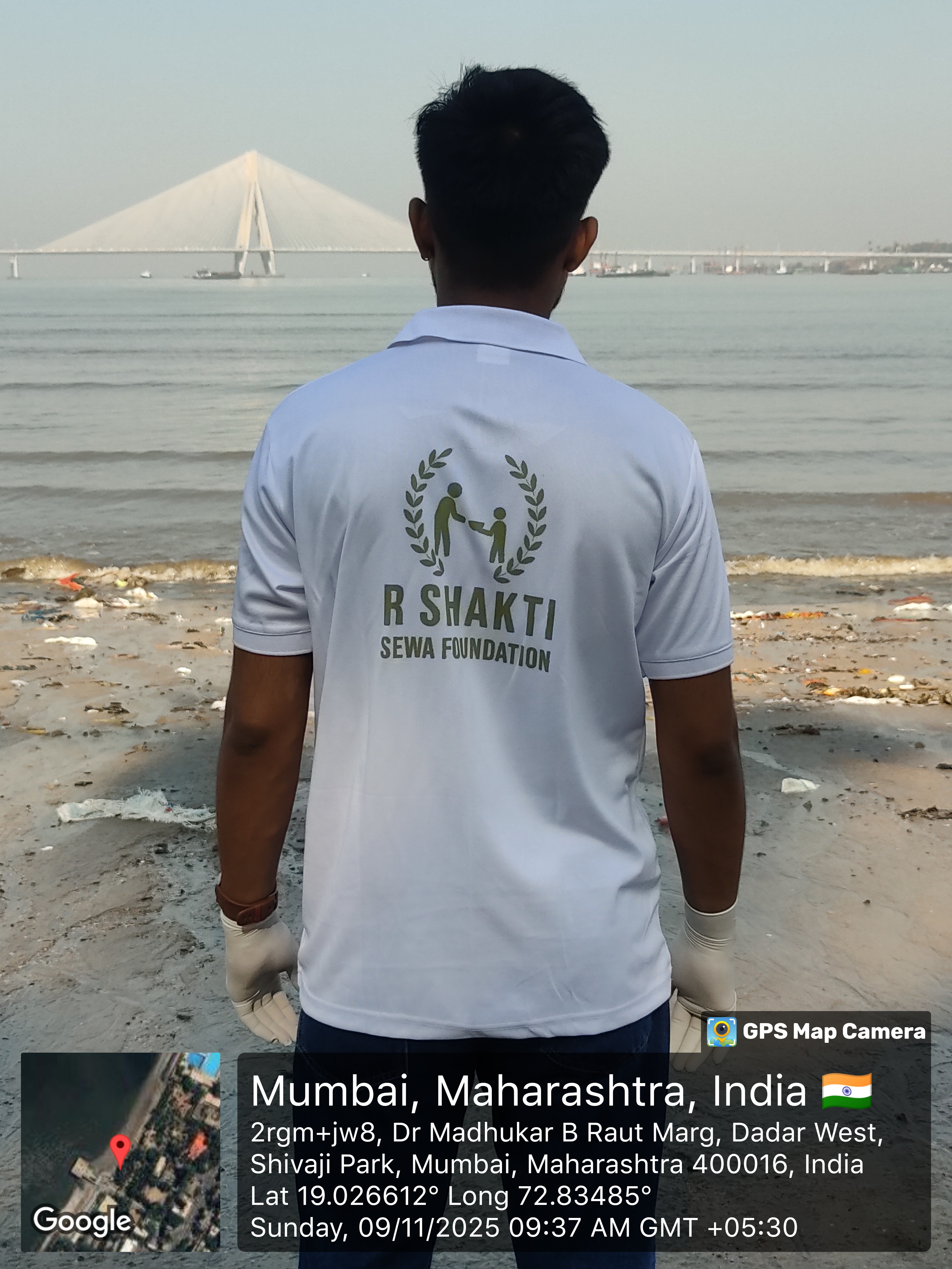 Beach Cleanup Photo 6